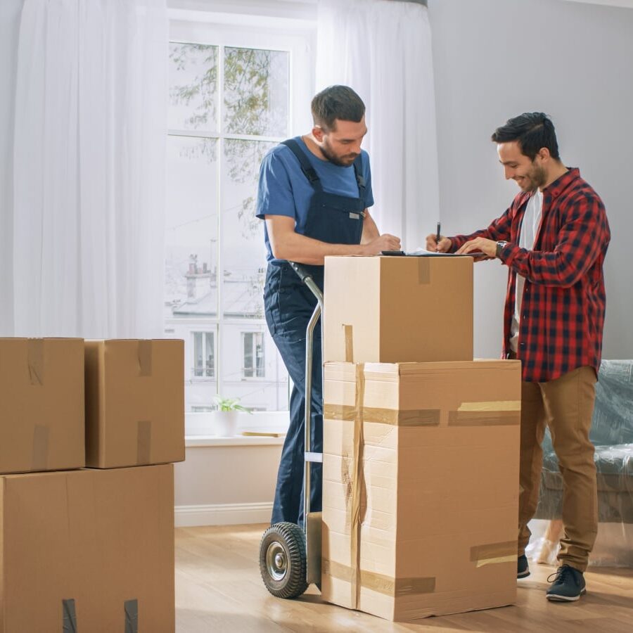 client signs agreement with mover